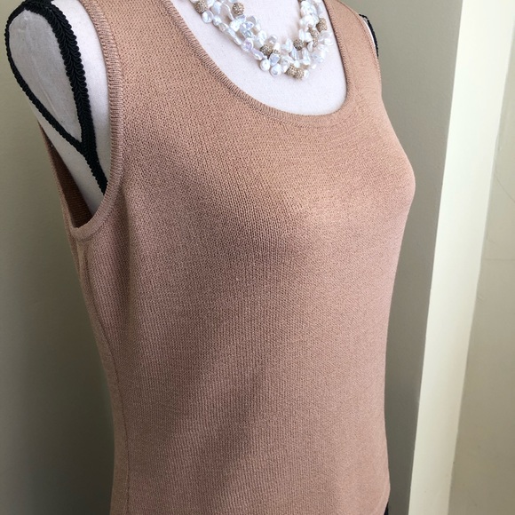 NWT St. John Santana knit sleeveless top Biscuit - Picture 2 of 8